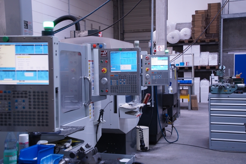 Maschinen und Technik für CNC Prototypen