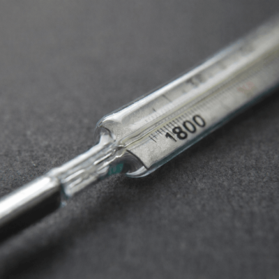 Thermometer zur Messung des Schmelzpunkts von Keramik